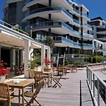 One Bedroom Apartment - Fully Equipped Waterfront Based, Va Marina Residential